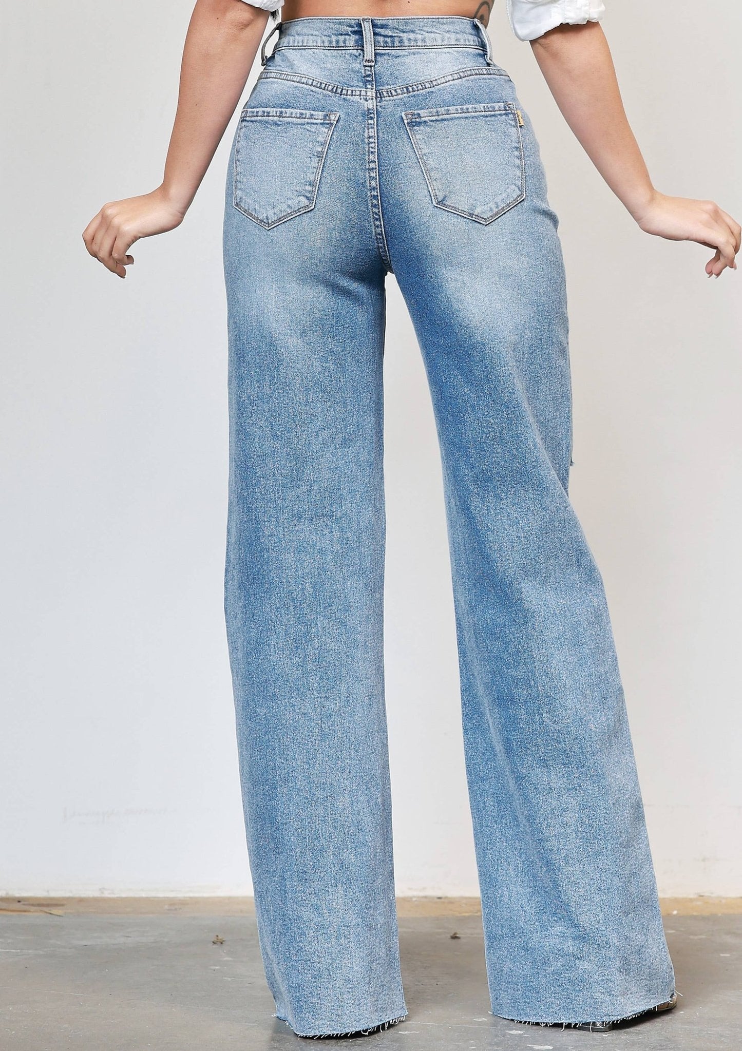 90’s Baby Wide Leg Jeans - She Rare Boutique