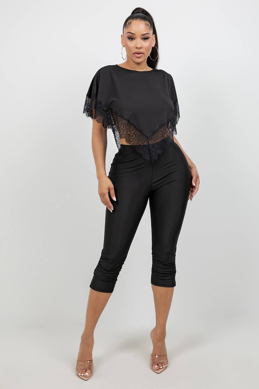 Black Sleek Fit Capri Leggings with high waist and skinny stretch fit
